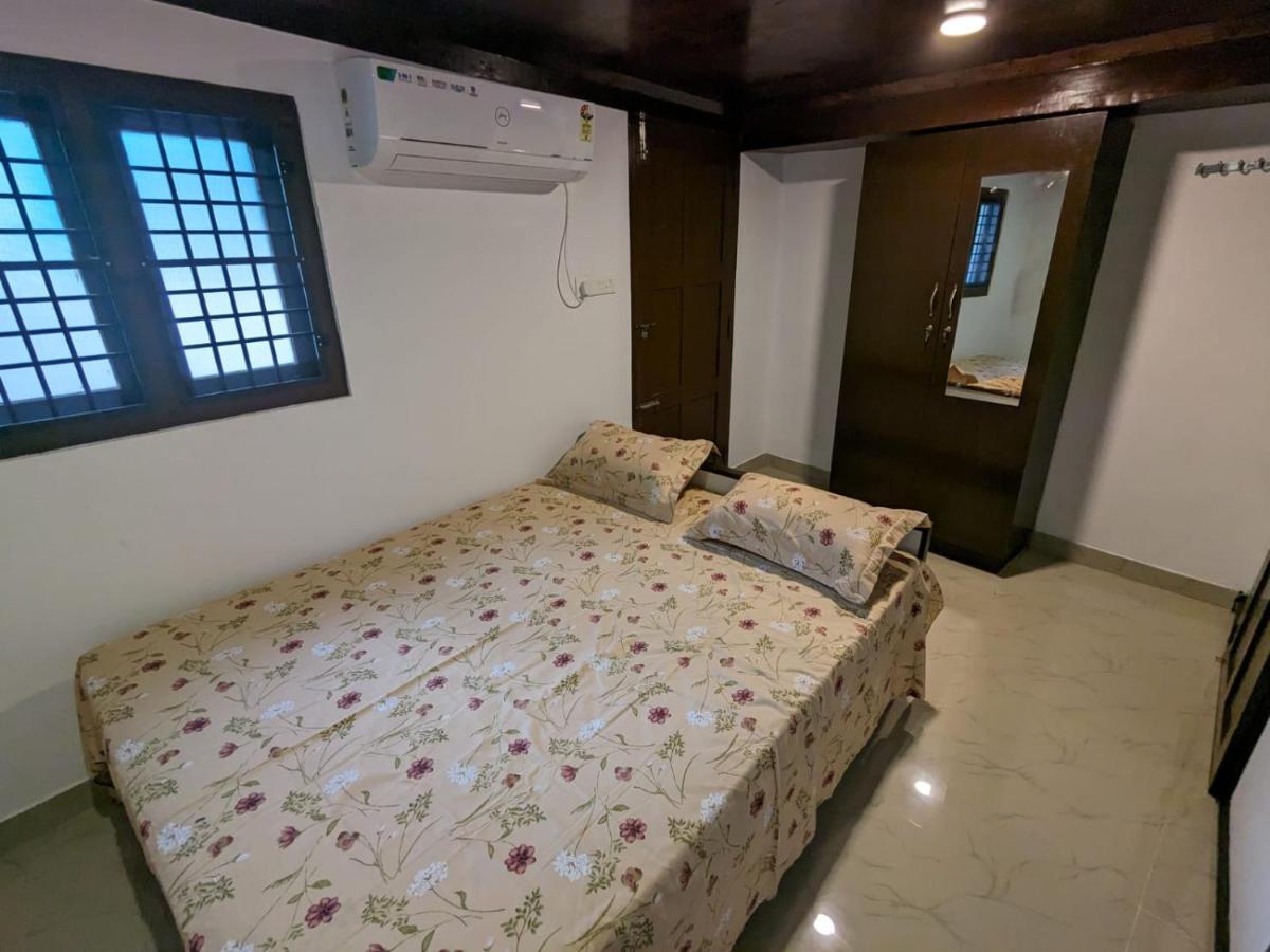 Budget Home Kochi Exterior foto