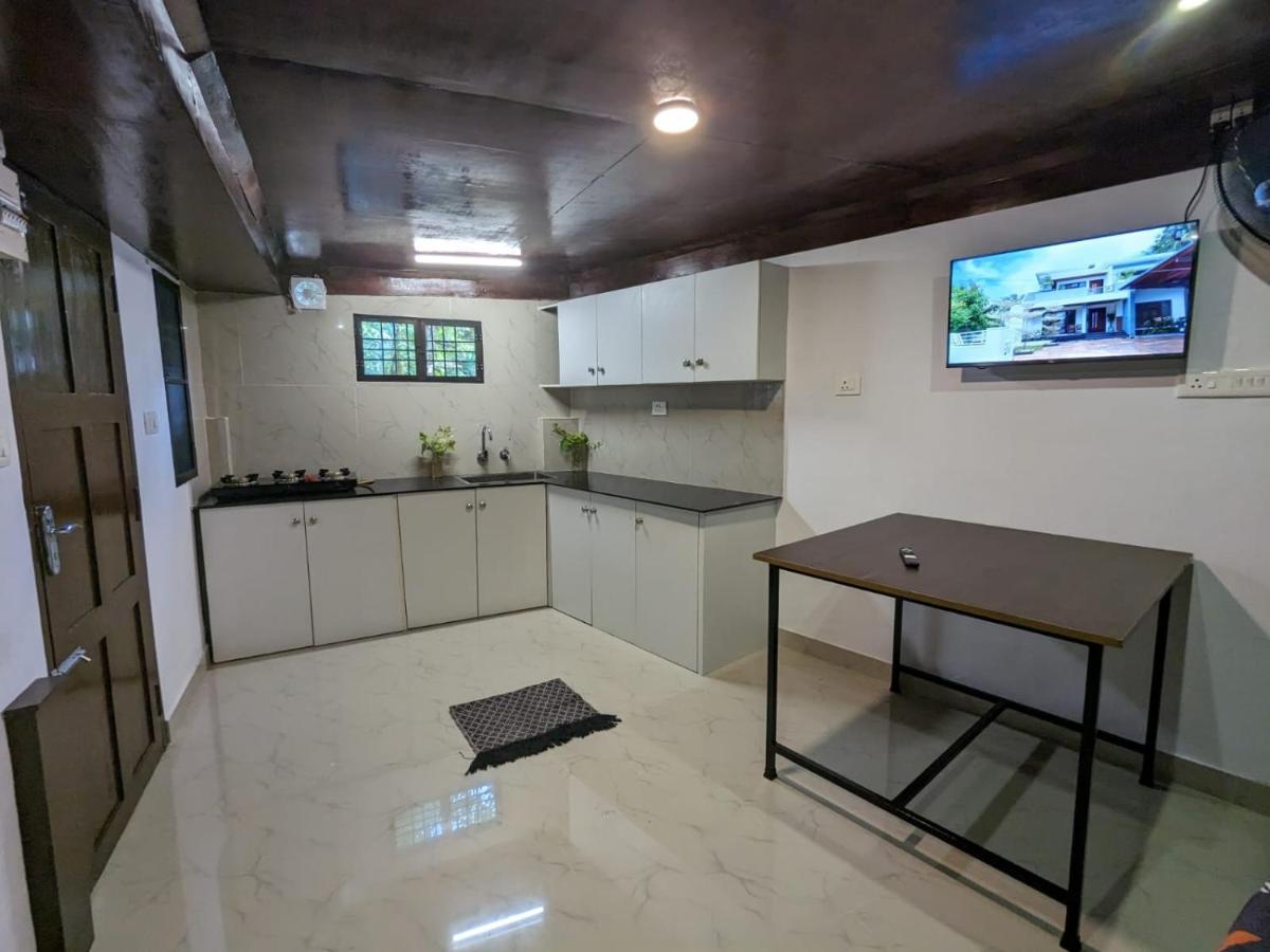 Budget Home Kochi Exterior foto