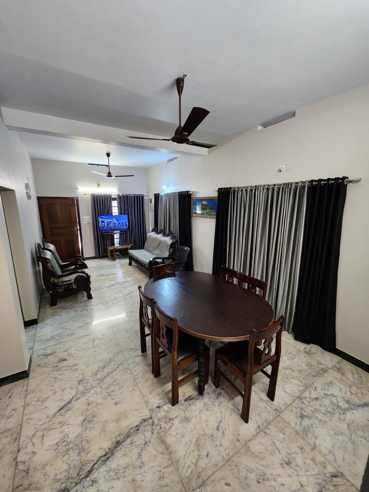 Budget Home Kochi Exterior foto